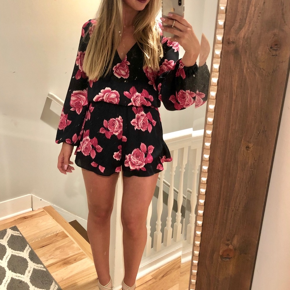 NWOT SHOW ME YOUR MUMU ROMPER